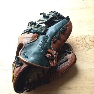 Mizuno 11.75 Baseball Glove